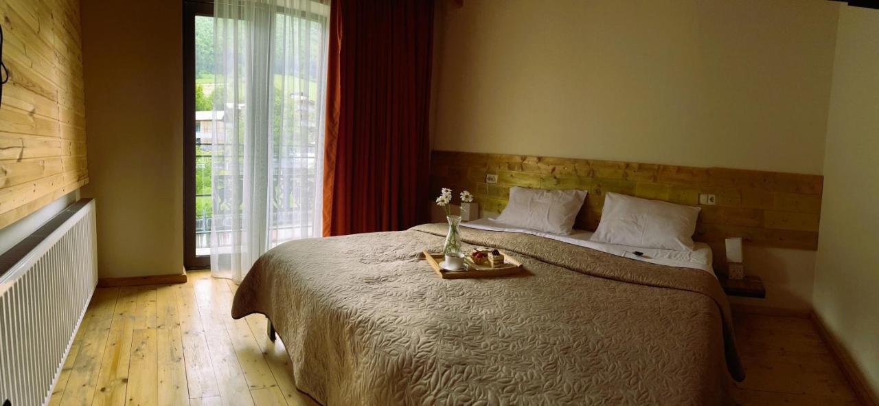 Hotel Ailama מסטיה מראה חיצוני תמונה